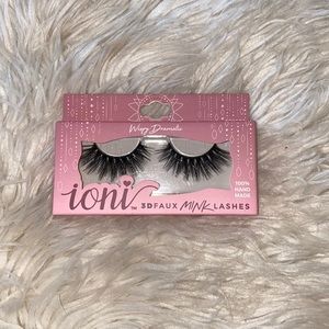Ionic Cosmetic Lashes - wispy dramatic